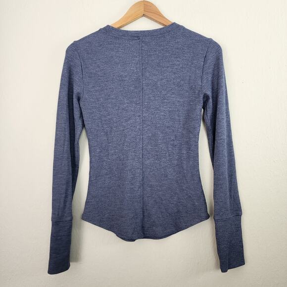 NEW American Eagle Printed Waffle Long Sleeve Stretch Top - Picture 10 of 12